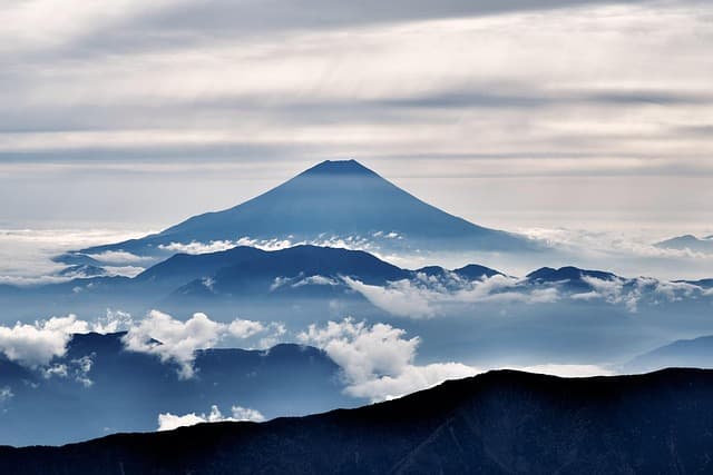 Best eSIM for Japan 2026: NTT Docomo & SoftBank Network Comparison