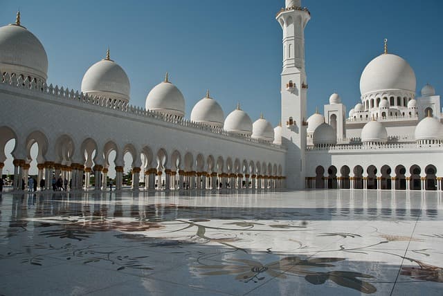 Buy eSIM UAE: Best Travel Data Plans