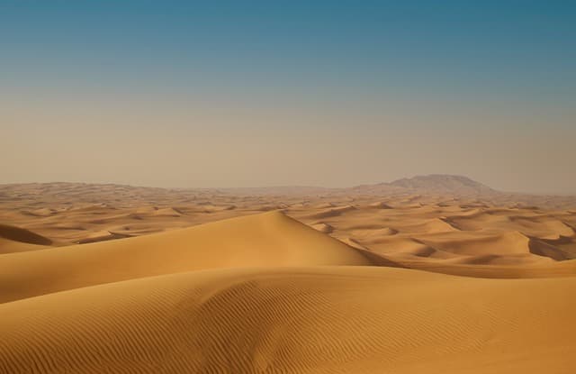 Related article image: UAE eSIM: A Practical Travel Guide for 2025