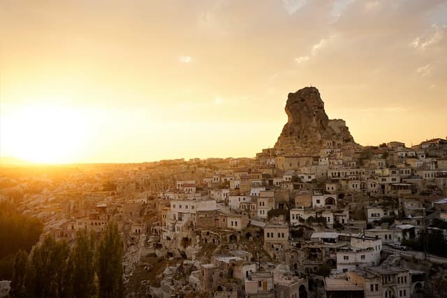 Related article image: Turkey eSIM: A Practical Travel Guide for 2024