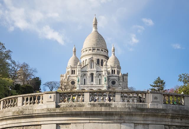 Buy eSIM France: Best Travel Data Plans