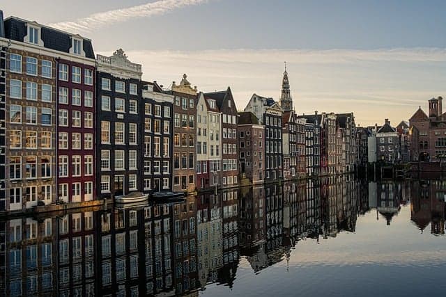 Buy eSIM Netherlands: Best Travel Data Plans